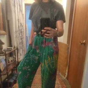 🧞‍♂️🧞‍♀️Green Tie Dye Harem Pant🧞‍♀️🧞‍♂️